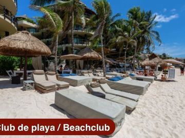 Penthouse de 3 recamaras con jacuzzi privado a pasos del mar y la quinta avenida