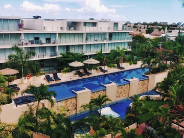 Penthouse de 3 recamaras con jacuzzi privado a pasos del mar y la quinta avenida