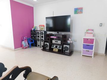 casa en venta en la victoria. Cod V92203