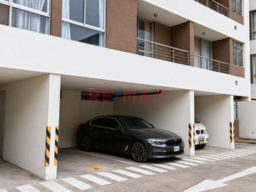 Departamento En Venta  En Jesus María 3 Dormitorios + Estacionamiento.