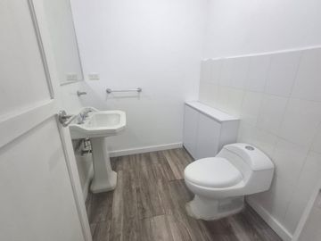 local en arriendo en granada. Cod A217851