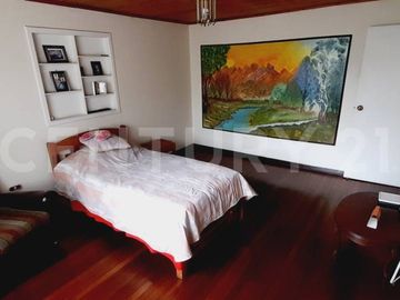 GRAN OPORTUNIDAD VENDO CASA LA SOLEDAD EXCELENTE UBICACION EN BOGOTA CON LOCAL