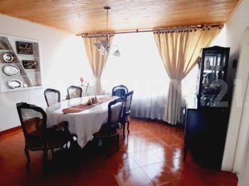GRAN OPORTUNIDAD VENDO CASA LA SOLEDAD EXCELENTE UBICACION EN BOGOTA CON LOCAL