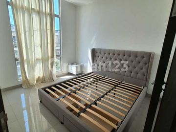 Disewakan Rumah 3 Lantai di Cluster Miami Pik 2 Tipe Aralia