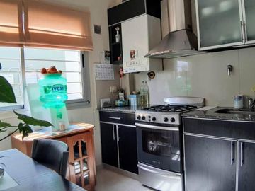 DEPARTAMENTO AL FRENTE EN RAMOS MEJIA SUR - CENTRO EN VENTA
