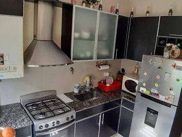 DEPARTAMENTO AL FRENTE EN RAMOS MEJIA SUR - CENTRO EN VENTA