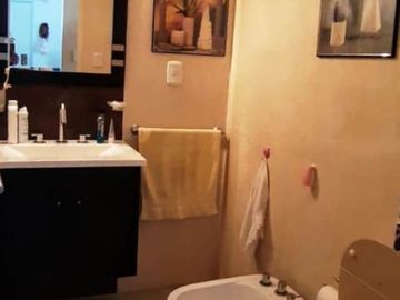DEPARTAMENTO AL FRENTE EN RAMOS MEJIA SUR - CENTRO EN VENTA