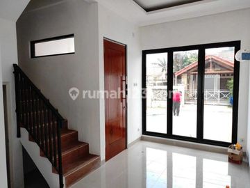 Rumah mewah 2 lantai sawangan depok