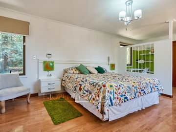 Alvaro Casanova, amplia casa en venta , La Reina .