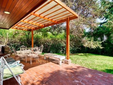 Alvaro Casanova, amplia casa en venta , La Reina .