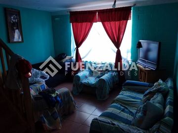 Casa en venta de 4 dorm. en Maipú