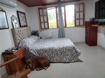 GANGA!! Se Vende Linda casa en Cerro Azul con Galpón Industrial