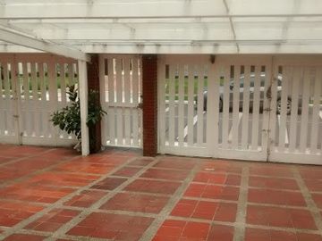 VENTA de CASAS en BOGOTA
