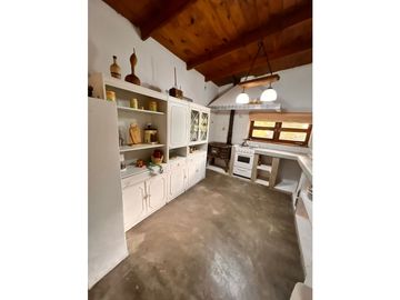 Complejo de Casas de Campo, 5 Has con 4 casas con plieta de natación.