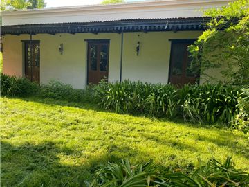 Complejo de Casas de Campo, 5 Has con 4 casas con plieta de natación.