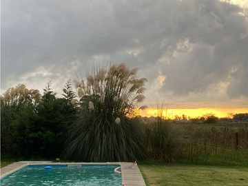 Complejo de Casas de Campo, 5 Has con 4 casas con plieta de natación.