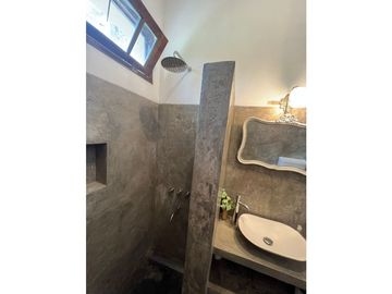 Complejo de Casas de Campo, 5 Has con 4 casas con plieta de natación.