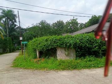 Rumah second tanah luas 2 m an di arco sawangan depok