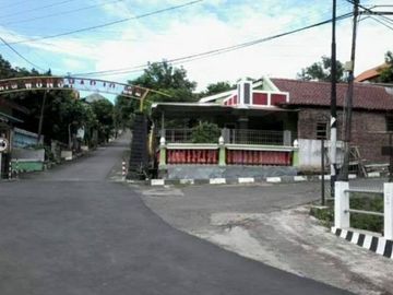 TANAH Borobudur dekat kelurahan Kembang Arum