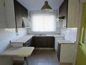 CASA AISLADA EN AV VICTOR TRONCOSO 4D 3B 243 MTS TOTALES