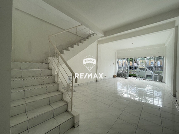 Disewakan Ruko 2 Lantai di Bizlink Citra Raya – Siap Kantor, Cafe & Gudang
