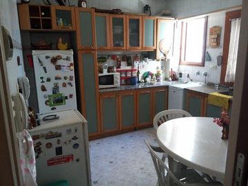 EXCELENTE PH 3 AMBIENTES  AMPLIOS CON BALCÓN  , APTO CRÉDITO.