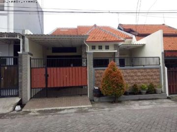 Rumah Sidotopo Wetan Baru STRATEGIS, SEMI FURNISH, BARU SELESAI RENOV