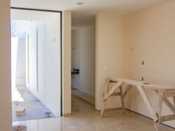 Casa en venta al norte de Mérida en privada con amenidades
