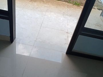 Rumah baru lantai 150m2 harga 950 juta sawangan depok