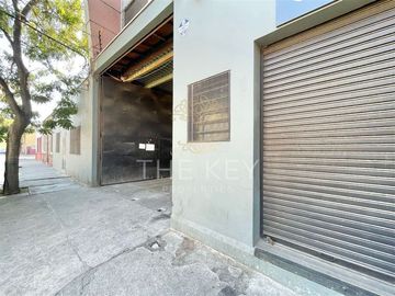 Local Comercial en Venta en Recoleta