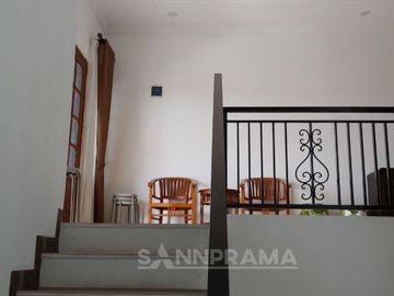 Rumah 3lantai mewah di pancoran mas depok