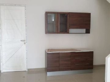 New Town house 3LT under 2M Wisma permai Row 10meter