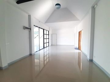New Build Homes For Sale back up to the Ping River in Chiangmai