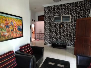 Rumah Full Furnish tengah kota sugeng jeroni, pojok beteng kulon