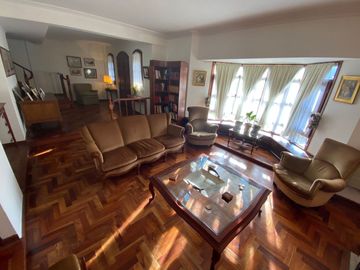 Chalet 4 ambientes sobre lote de 468 mts.