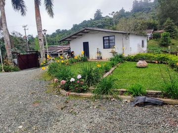 casa en venta en el palmar. Cod V16207