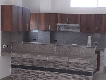 Se Vende Casa Cerca del Mar en Ballenita