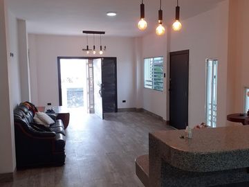 Se Vende Casa Cerca del Mar en Ballenita