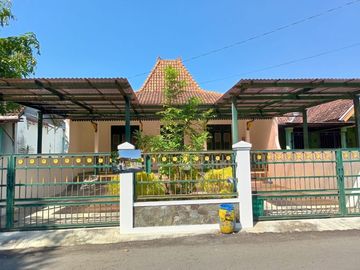 Rumah Cantik Antik di Kraton Yogyakarta dekat Malioboro