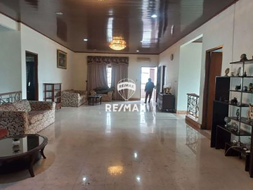 Dijual Rumah Pesona Khayangan Sukmajaya Depok LT 598 m² SHM IMB