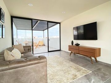 Residencia de 300 M2 de Constr. en Juriquilla, Querétaro.