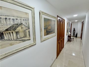 Bocagrande - Venta/Alquiler de exclusivo apartamento con vista.
