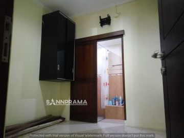 Rohmel Rumah Second CAntik Banget Meruyung Depok