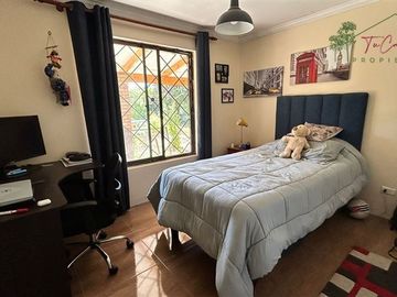 Parcela con 2 casas en arriendo en Peñaflor