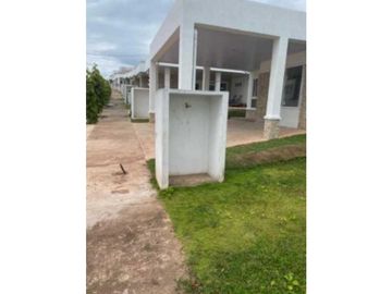 VENDO CASA EN ARRAIJAN PLAYA DORADA 3R
