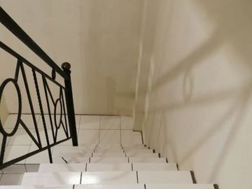 Rumah 2 lantai strategis di teluk gong jakarta utara