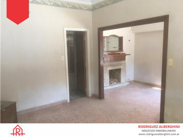 Casa a la venta! Ciudad de Balcarce (Calle 15 e/22 y 24)