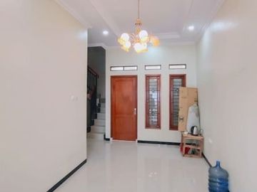 Rumah Baru 2 lantai 800 an Juta Dan Siap Huni Dalam Cluster Dekat Stasiun Depok Baru
