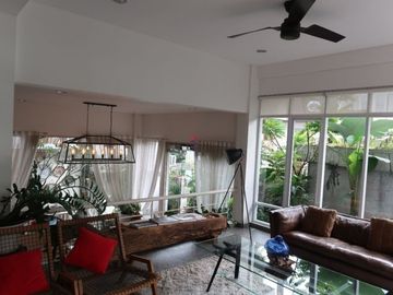 Rumah Homey 3 Lantai Bukit Dago Utara Bandung