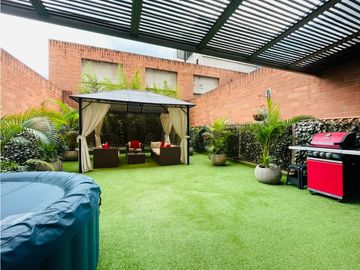 Apartamento Amoblado Cerca Al Parque Del Poblado